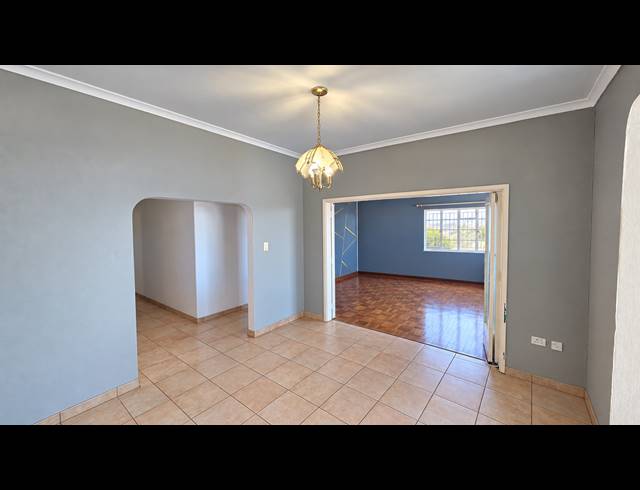 2.5 BEDROOM APARTMENT FOR SALE IN GLENWOOD